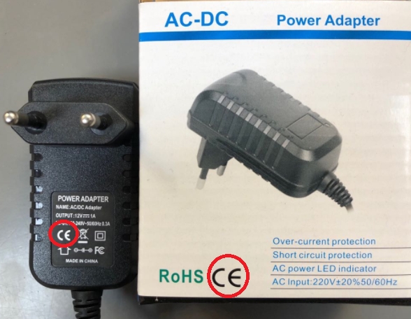 Adapter met Chinese Export logo ipv CE-markering.